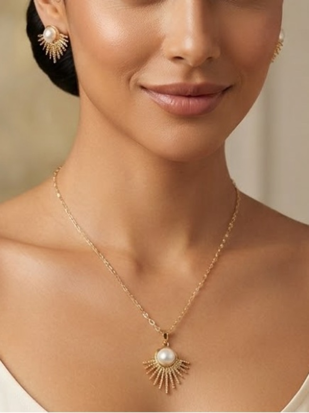 Gold Pearl Sunburst Necklace & Earring Set